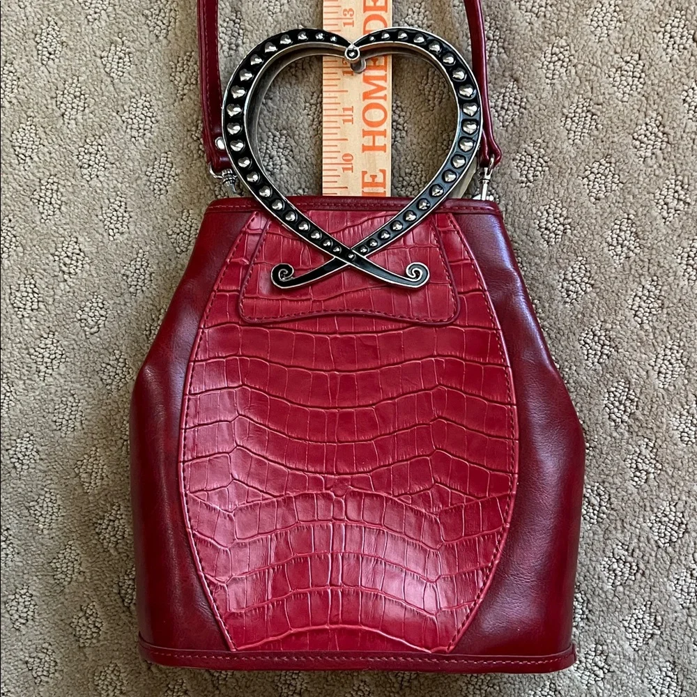 Red Embossed Leather Bucket Bag Metal Heart Handles Crossbody Handbag Purse - Picture 5 of 11